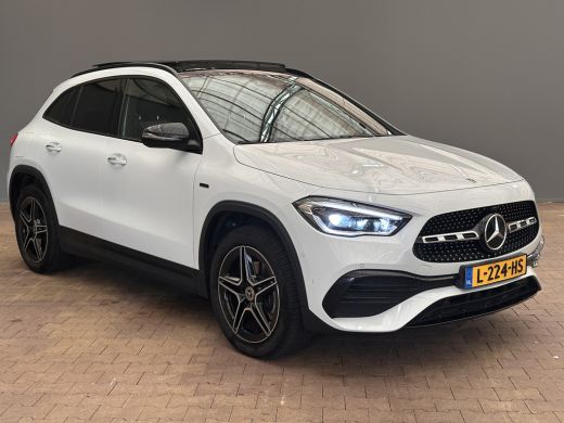 Mercedes-Benz GLA 250 e Business Solution AMG Limited Widescreen | Panorama Dak | Elek. Stoelen met Geheugen | Alca... ActivLease financial lease