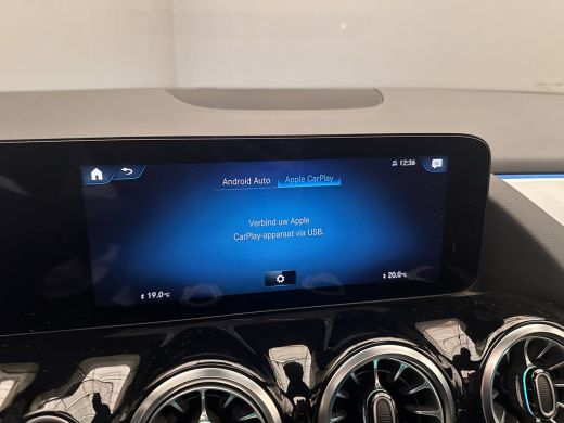 Mercedes-Benz GLA 250 e Business Solution AMG Limited Widescreen | Panorama Dak | Elek. Stoelen met Geheugen | Alca... ActivLease financial lease