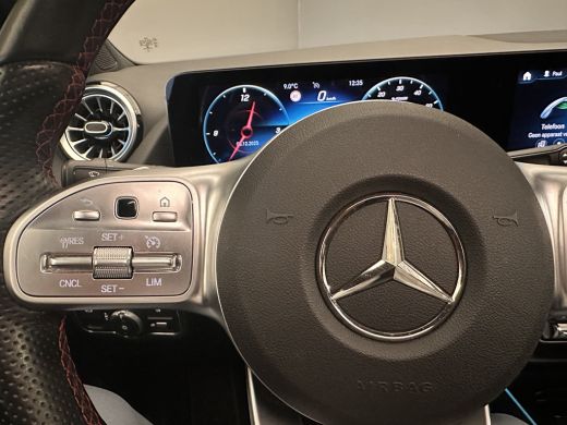 Mercedes-Benz GLA 250 e Business Solution AMG Limited Widescreen | Panorama Dak | Elek. Stoelen met Geheugen | Alca... ActivLease financial lease