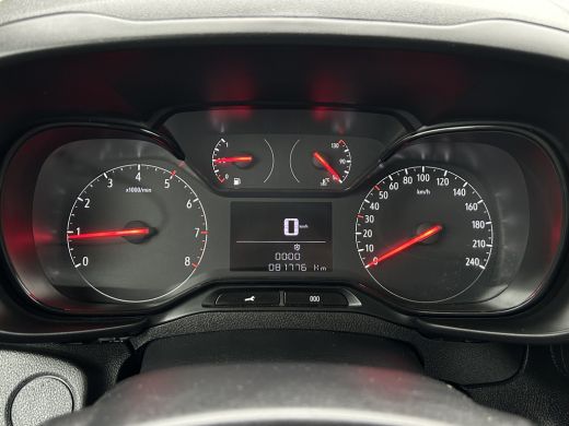 Opel Combo 1.5D 102 PK / L2H1 / 81.776 KM !! / 1e EIG. / SORTIMO INRICHTING / AIRCO / CRUISE / NAVI / APPLE ... ActivLease financial lease