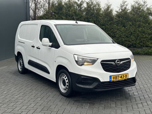 Opel Combo 1.5D 102 PK / L2H1 / 81.776 KM !! / 1e EIG. / SORTIMO INRICHTING / AIRCO / CRUISE / NAVI / APPLE ... ActivLease financial lease