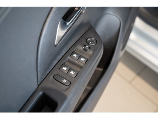 Opel Corsa 1.2 Turbo 100PK Elegance | Parkeersensoren | Apple Carplay & Android Auto | Climate Controle | ActivLease financial lease