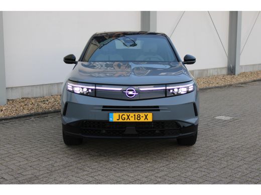 Opel Grandland GS | Draadloze telefoonlader (Inductie) | Elektronische klimaatregeling met twee zones | LED dagr... ActivLease financial lease