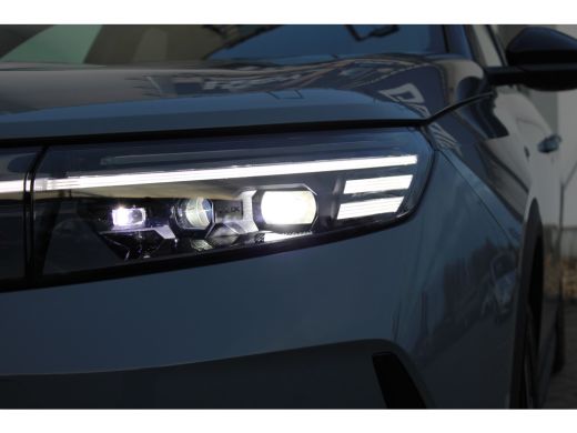 Opel Grandland GS | Draadloze telefoonlader (Inductie) | Elektronische klimaatregeling met twee zones | LED dagr... ActivLease financial lease