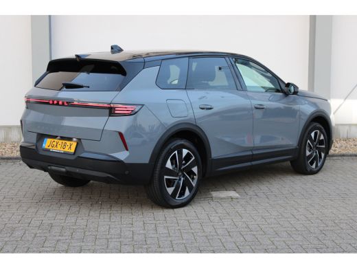 Opel Grandland GS | Draadloze telefoonlader (Inductie) | Elektronische klimaatregeling met twee zones | LED dagr... ActivLease financial lease