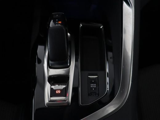 Peugeot 3008 1.6 HYbrid 225 Allure | Camera | Carplay | Half leder | Navigatie | Full LED | Parkeerhulp | Clim... ActivLease financial lease