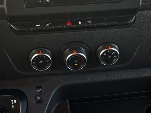 Renault Master T35 2.3 dCi L2 H2 - 150 Pk - Euro 6 - Airco - Cruise Control ActivLease financial lease