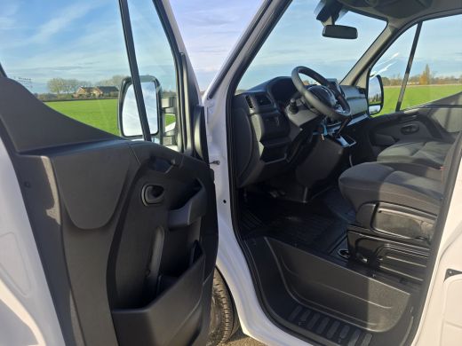 Renault Master T35 2.3 dCi L2 H2 - 150 Pk - Euro 6 - Airco - Cruise Control ActivLease financial lease