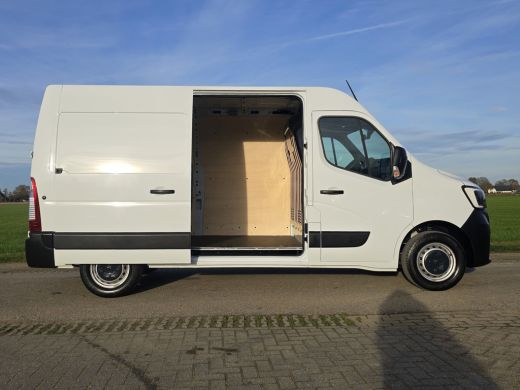 Renault Master T35 2.3 dCi L2 H2 - 150 Pk - Euro 6 - Airco - Cruise Control ActivLease financial lease
