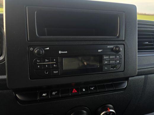 Renault Master T35 2.3 dCi L2 H2 - 150 Pk - Euro 6 - Airco - Cruise Control ActivLease financial lease