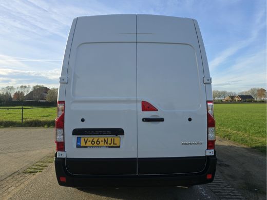Renault Master T35 2.3 dCi L2 H2 - 150 Pk - Euro 6 - Airco - Cruise Control ActivLease financial lease
