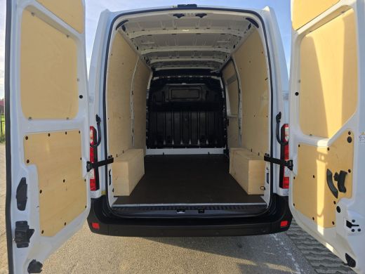 Renault Master T35 2.3 dCi L2 H2 - 150 Pk - Euro 6 - Airco - Cruise Control ActivLease financial lease