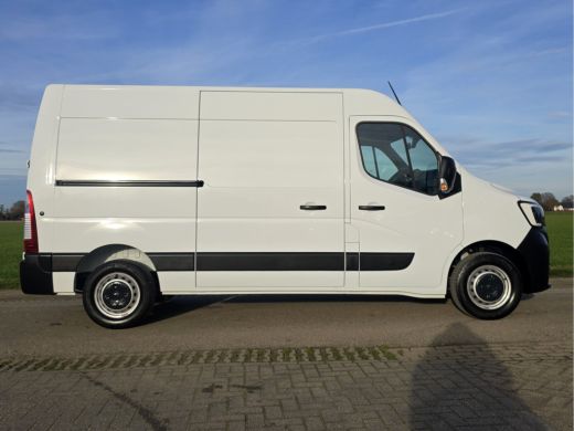 Renault Master T35 2.3 dCi L2 H2 - 150 Pk - Euro 6 - Airco - Cruise Control ActivLease financial lease