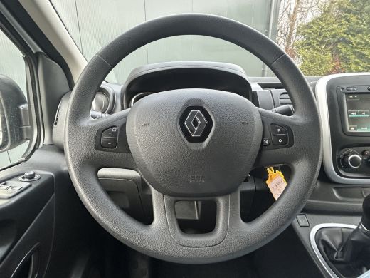 Renault Trafic 2.0 dCi 146 PK AUTOMAAT / L1H1 / 1e EIG. / 55.256 KM !! / AIRCO / CRUISE / NAVI / APPLE CARPLAY /... ActivLease financial lease