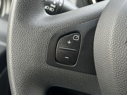 Renault Trafic 2.0 dCi 146 PK AUTOMAAT / L1H1 / 1e EIG. / 55.256 KM !! / AIRCO / CRUISE / NAVI / APPLE CARPLAY /... ActivLease financial lease