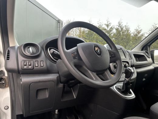 Renault Trafic 2.0 dCi 146 PK AUTOMAAT / L1H1 / 1e EIG. / 55.256 KM !! / AIRCO / CRUISE / NAVI / APPLE CARPLAY /... ActivLease financial lease
