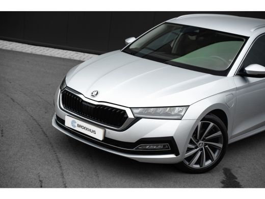 Skoda Octavia Combi 1.4 TSI iV PHEV Business Edition Plus | Carplay | Dodehoek detectie | Stoelverwarming voor ... ActivLease financial lease