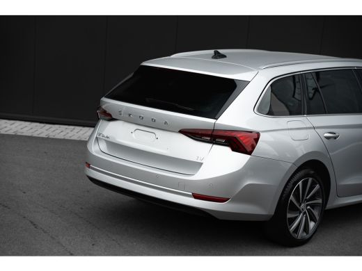 Skoda Octavia Combi 1.4 TSI iV PHEV Business Edition Plus | Carplay | Dodehoek detectie | Stoelverwarming voor ... ActivLease financial lease