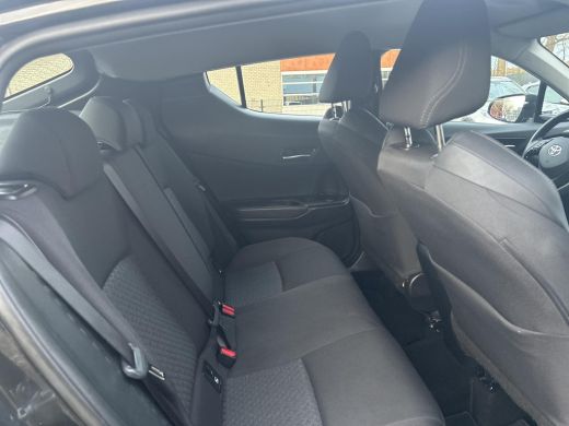 Toyota C-HR 1.8 Hybrid Dynamic ActivLease financial lease