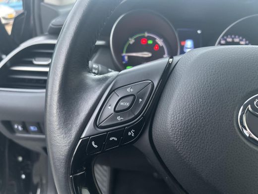 Toyota C-HR 1.8 Hybrid Dynamic ActivLease financial lease