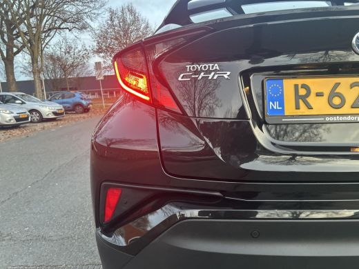 Toyota C-HR 1.8 Hybrid Dynamic ActivLease financial lease