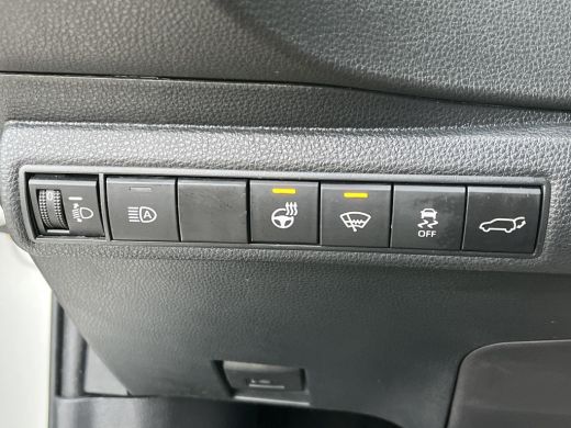 Toyota Corolla 1.8 Hybrid Executive | Navigatie | Elektrische achterklep | Stoel- + stuurverwarming | ActivLease financial lease