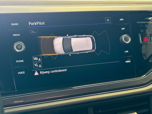 Volkswagen Polo 1.0 95pk TSI Highline Business R Panoramadak | Velgen 'Sebring',16 inch lichtmetaal | Executive p... ActivLease financial lease