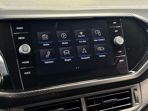 Volkswagen T-Cross 1.0 95pk TSI Life Adaptive Cruise Control | Parkeersensoren voor & achter | Getinte ramen achter ActivLease financial lease