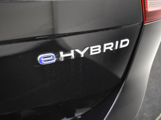 Volkswagen Tiguan 1.4 TSI eHybrid Life 245pk | Cruise control adaptief met Stop&Go | DAB ontvanger | Head-up display ActivLease financial lease