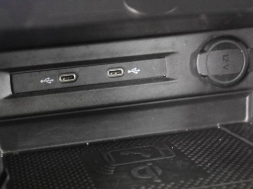 Volkswagen Tiguan 1.4 TSI eHybrid Life 245pk | Cruise control adaptief met Stop&Go | DAB ontvanger | Head-up display ActivLease financial lease