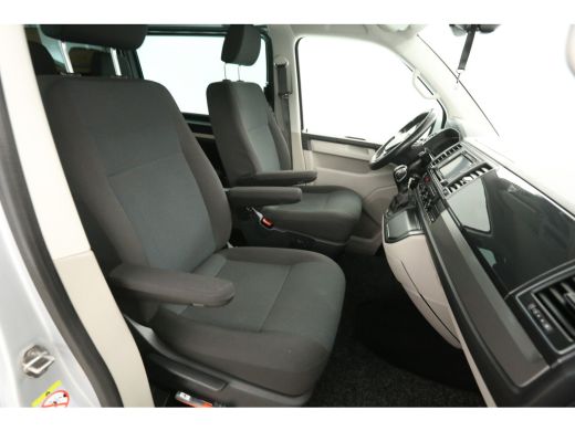 Volkswagen Transporter 2.0 TDI 150PK L2H1 | DC | Automaat | Airco | 2xSchuifdeur | ACC | Carplay | Trekh. | Navi | Parke... ActivLease financial lease