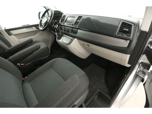 Volkswagen Transporter 2.0 TDI 150PK L2H1 | DC | Automaat | Airco | 2xSchuifdeur | ACC | Carplay | Trekh. | Navi | Parke... ActivLease financial lease