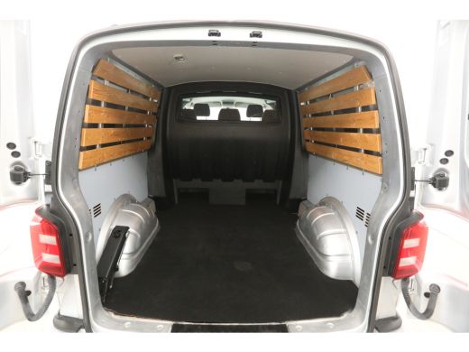 Volkswagen Transporter 2.0 TDI 150PK L2H1 | DC | Automaat | Airco | 2xSchuifdeur | ACC | Carplay | Trekh. | Navi | Parke... ActivLease financial lease