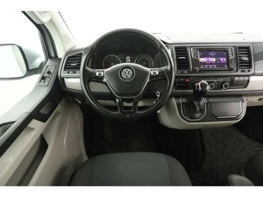 Volkswagen Transporter 2.0 TDI 150PK L2H1 | DC | Automaat | Airco | 2xSchuifdeur | ACC | Carplay | Trekh. | Navi | Parke... ActivLease financial lease