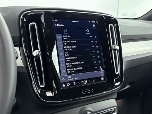 Volvo  XC40 B4 Plus Dark | Trekhaak | Reserve wiel | BLIS | Adaptive Cruiscontrol | Verwarmbare voorruit | El... ActivLease financial lease