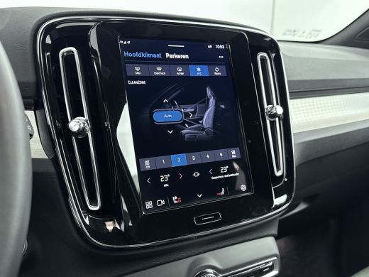 Volvo  XC40 B4 Plus Dark | Trekhaak | Reserve wiel | BLIS | Adaptive Cruiscontrol | Verwarmbare voorruit | El... ActivLease financial lease