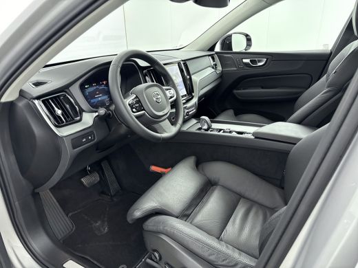 Volvo  XC60 T6 Plug-in hybrid Ultra Dark Long Range | Trekhaak | PDC + 360 Camera | BLIS | Elektrische achter... ActivLease financial lease