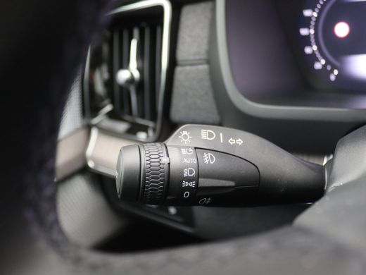 Volvo  XC90 2.0 T8 PHEV AWD Ultra Dark Exec. Ed. 455PK Aut. Pano-Schuifdak, Harman-Kardon Audio, Bower & Wilk... ActivLease financial lease