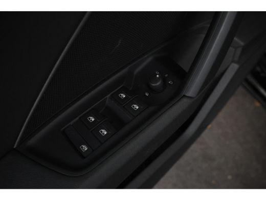 Audi A3 Sportback 30 TDI S edition Automaat, Virtual, Volleder, ActivLease financial lease