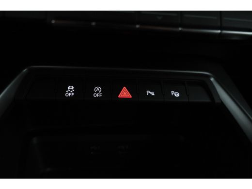 Audi A3 Sportback 30 TDI S edition Automaat, Virtual, Volleder, ActivLease financial lease