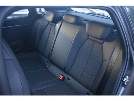 Audi A3 Sportback 30 TFSI 115PK DSG S EDITION | CAMERA ACHTER | NAVIGATIE | ADAPT. CRUISE | APP. CONNECT ... ActivLease financial lease