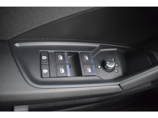 Audi A3 Sportback 35 TFSI 150PK BLACK EDITION | SPORTSTOEL | NAVIGATIE | ActivLease financial lease