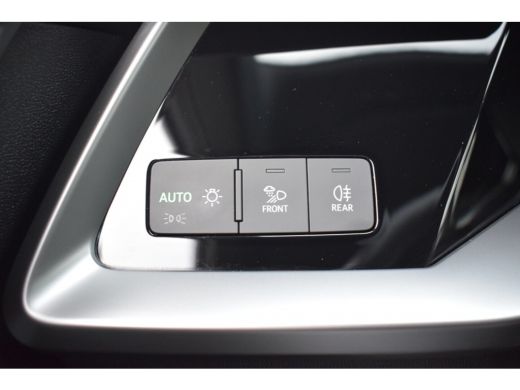 Audi A3 Sportback 35 TFSI 150PK BLACK EDITION | SPORTSTOEL | NAVIGATIE | ActivLease financial lease