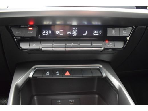 Audi A3 Sportback 35 TFSI 150PK BLACK EDITION | SPORTSTOEL | NAVIGATIE | ActivLease financial lease