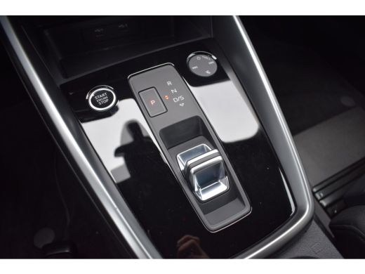 Audi A3 Sportback 35 TFSI 150PK BLACK EDITION | SPORTSTOEL | NAVIGATIE | ActivLease financial lease