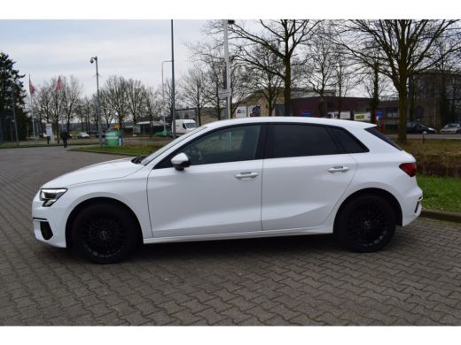 Audi A3 Sportback 35 TFSI 150PK BLACK EDITION | SPORTSTOEL | NAVIGATIE | ActivLease financial lease