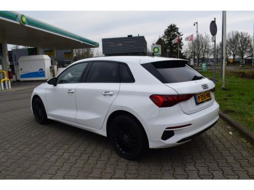 Audi A3 Sportback 35 TFSI 150PK BLACK EDITION | SPORTSTOEL | NAVIGATIE | ActivLease financial lease