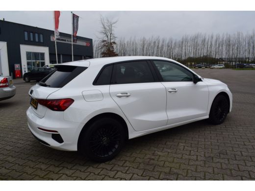 Audi A3 Sportback 35 TFSI 150PK BLACK EDITION | SPORTSTOEL | NAVIGATIE | ActivLease financial lease