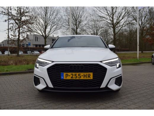 Audi A3 Sportback 35 TFSI 150PK BLACK EDITION | SPORTSTOEL | NAVIGATIE | ActivLease financial lease