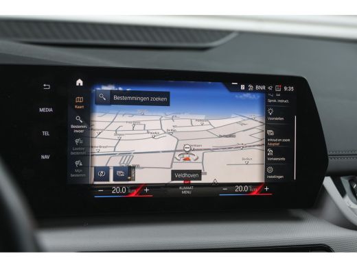 BMW 2 Serie 218i Automaat / Comfort Access / Adaptieve LED / Parking Assistant Plus / Head-up / Live Cockpit ... ActivLease financial lease